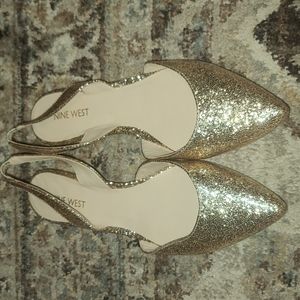 Nine West pointed toed flats